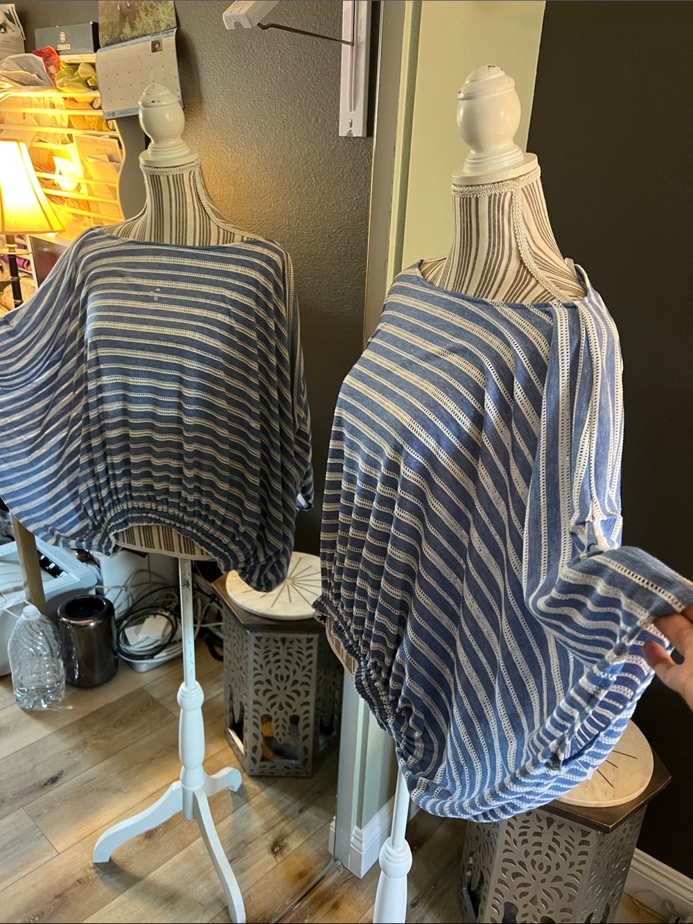 Free People, Large, keyhole back, Blue & White Striped Boatneck Tunic, flowy - Picture 3 of 10